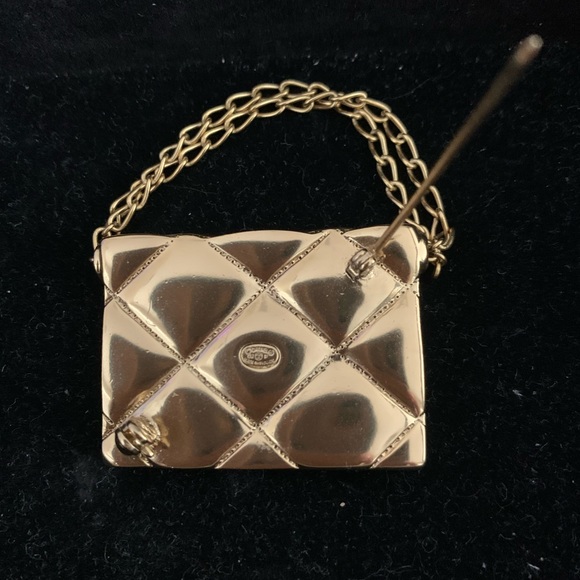 Chanel Handbag with chains Brooch - Picture 4 of 7
